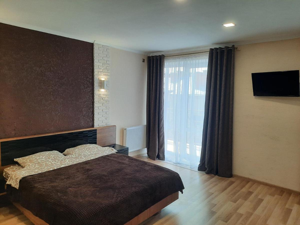 Podobovo-Ivano-Frankivsk.Com Exteriör bild